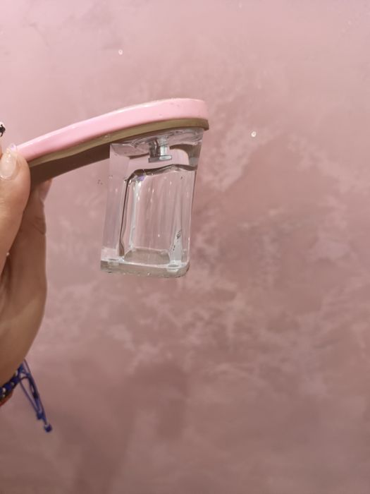 Офицални обувки с нисък ток и цветни камъни