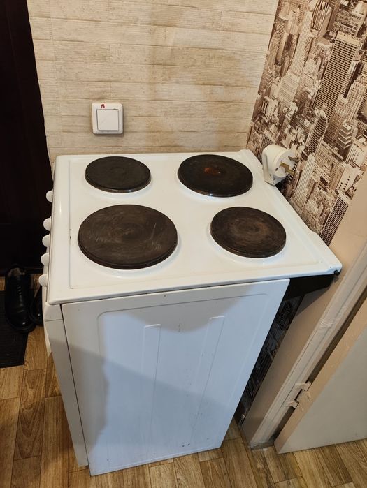 Электроплита"Дарина".