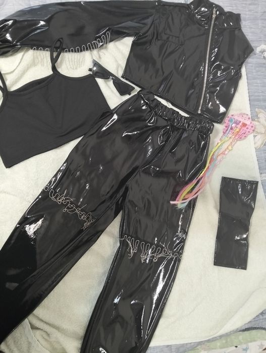 Костюм для современного танца