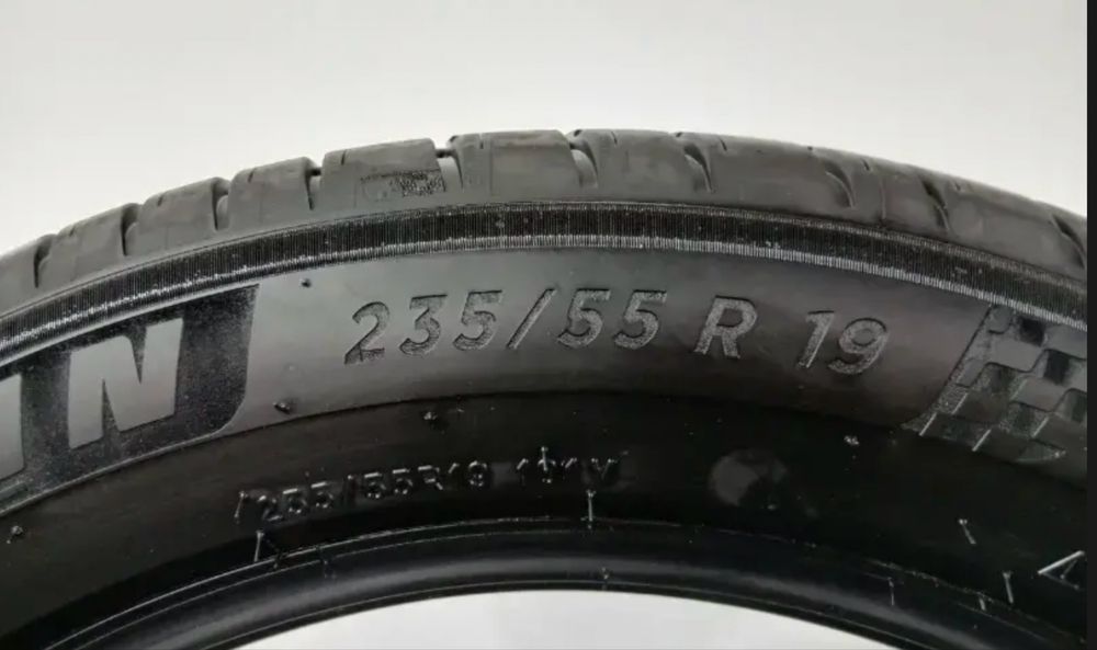 235/55 R19 Pilot Sport 4