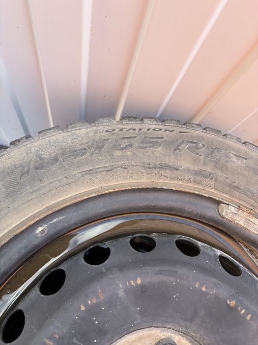 Шины Pirelli 185/65/15 зима
