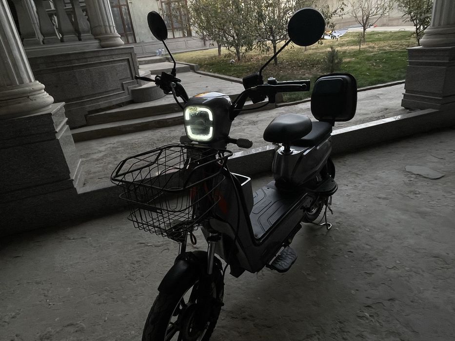 Электроскутер Wasat motors