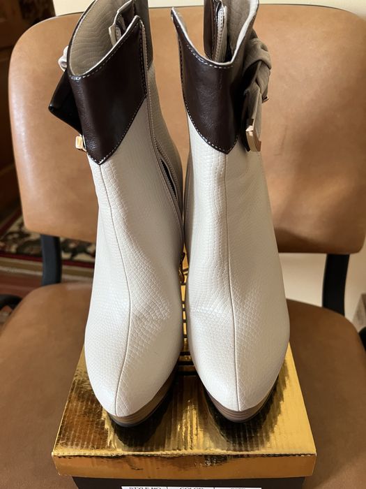 Botine elegante cu fundita