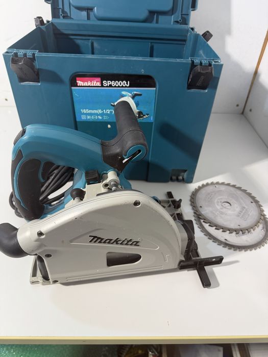 Makita SP 6000 J circular prin plonjare