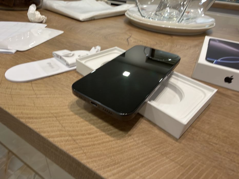 Iphone 16pro max 256gb 90% battery