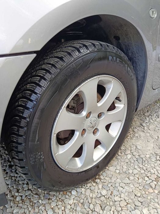 Продавам Peugeot 307