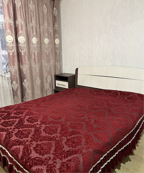 Срочно продается  спальный гарнитур с комодом