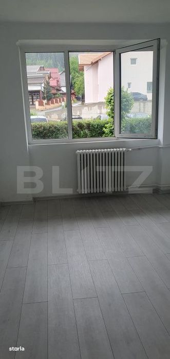 Apartament cu 3 camere, semidecomandat, renovat, nemobilat in Vatra Do — fotografia 3