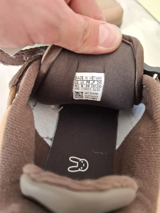 Адидас кроссовки оригинал 38-39 размер