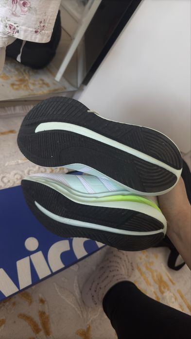 Adidas кроссовки