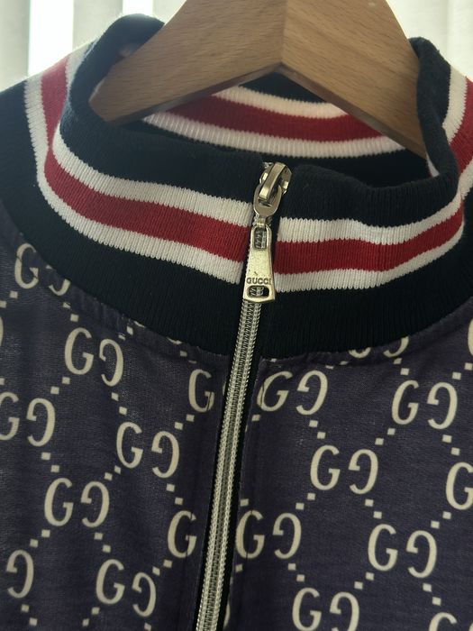 Gucci(суичър) ….