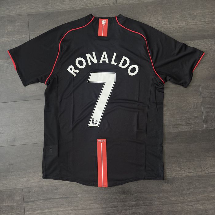 Manchester United 2007/08 ретро екип нов, версия Кристиано Роналдо