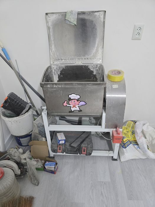 Тестомес бу. Хорошем состоянии