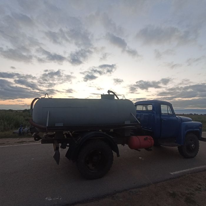 Продам машину Газ-53