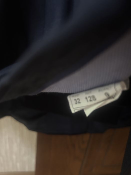 Продам школьную форму на 8-9 лет