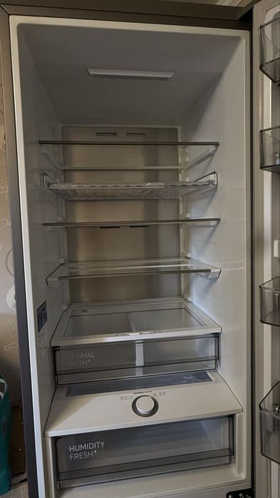 Холодильник  Samsung RB38T7762SA.
