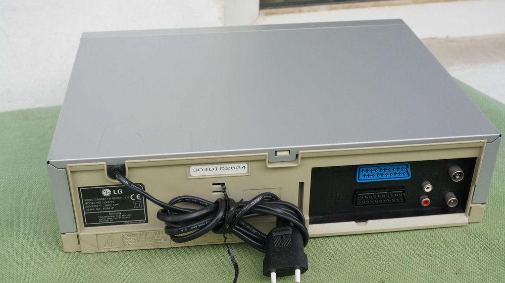 Video recorder VHS LG model LV3765 stereo Hi-Fi Cluj-Napoca • OLX.ro