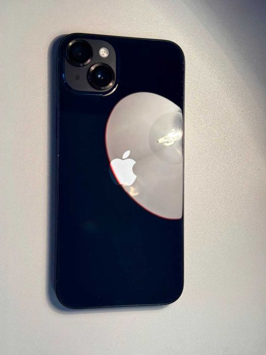 Vând iPhone 14 Plus, 128GB, culoare Midnight