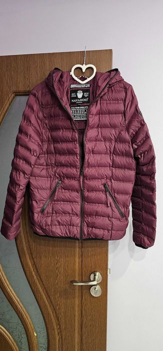 Продавам дамско яке