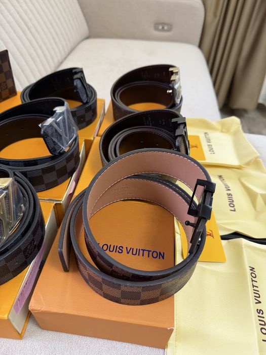 Curea/Portofel Louis Vuitton(gucci)