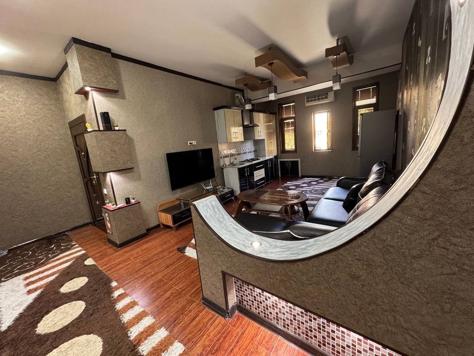 Студия куринишида тайёрланган квартира хамма шароити билан ижарага бер