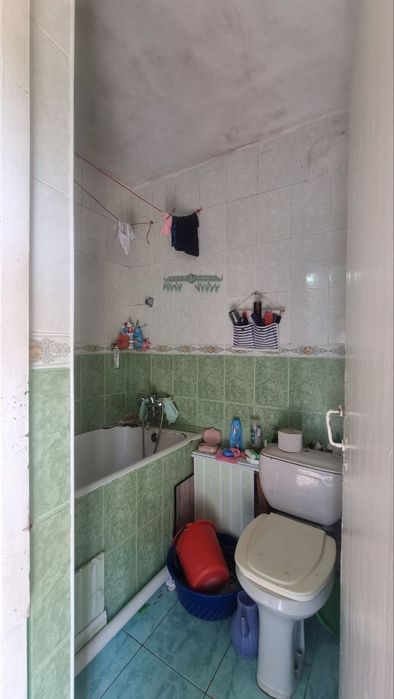 Продается ГАЛЕРЕЙКА 1/3/4 Чиланзар 4 Квартал Ор-р парк Гафура Гуляма