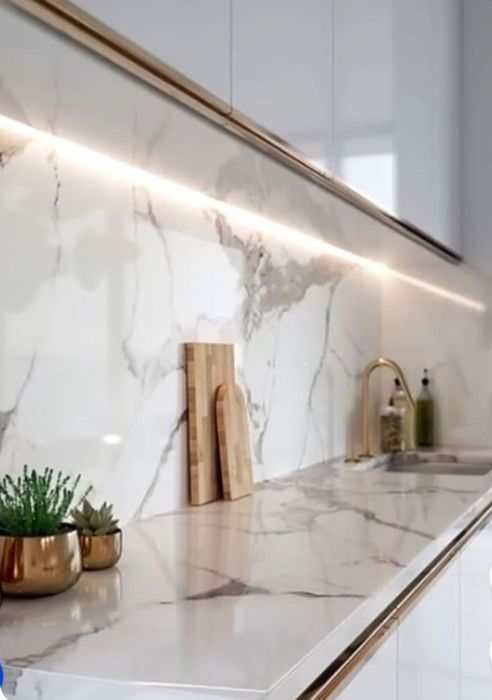 Столешница из искусственного камня  и корпусная мебель,кухни