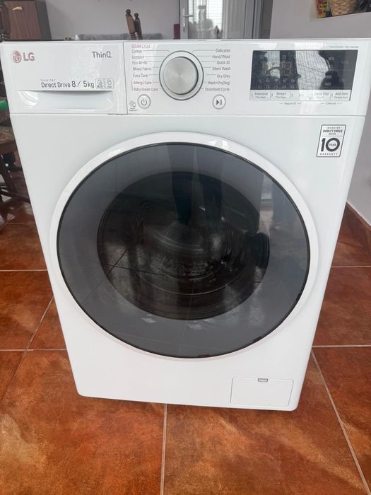 Mașina de spălat automata LG cu uscator