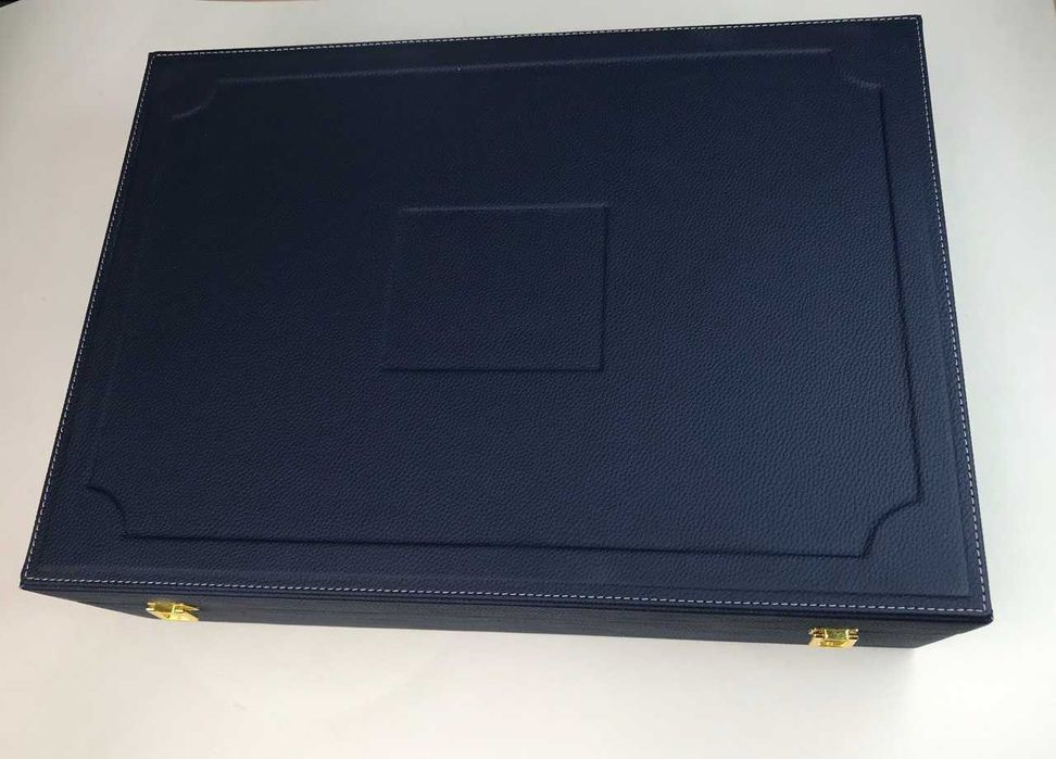 Коробка-кейс для подарков