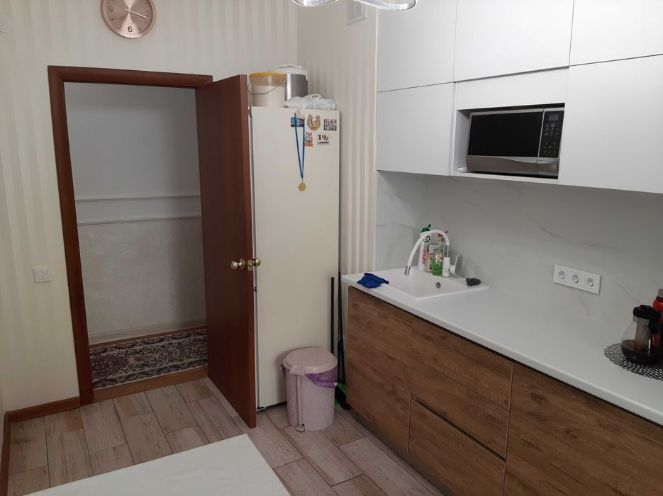 Продам  3-х комнатную квартиру