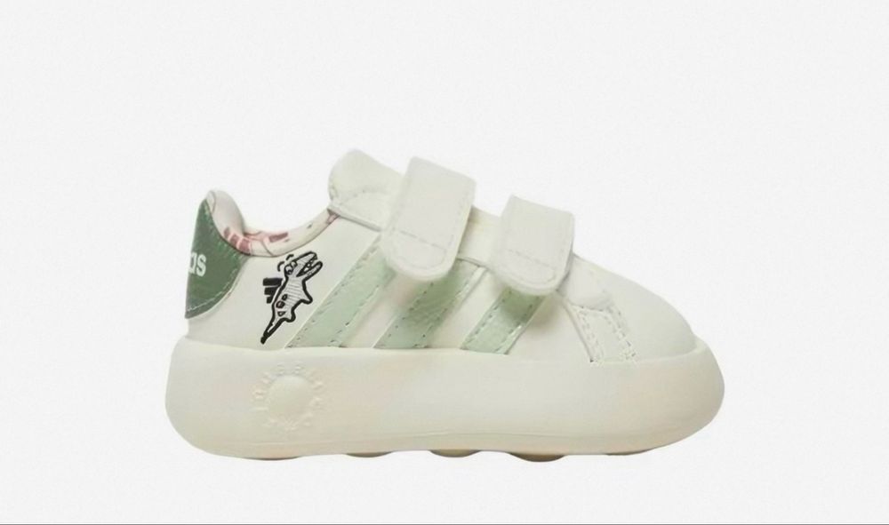 Детские кроссовки Adidas