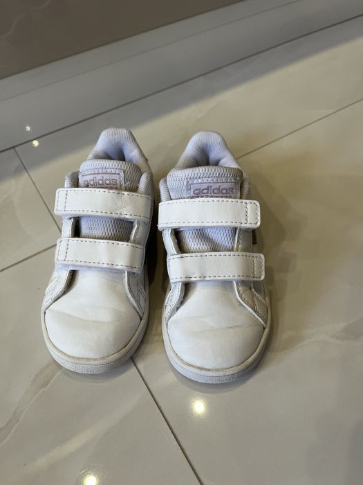 Детски маратонки Adidas Grand Court I