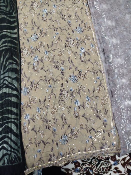 Sharflar Hammasi 100 ming Kareyskiy dubayskiy sharflar