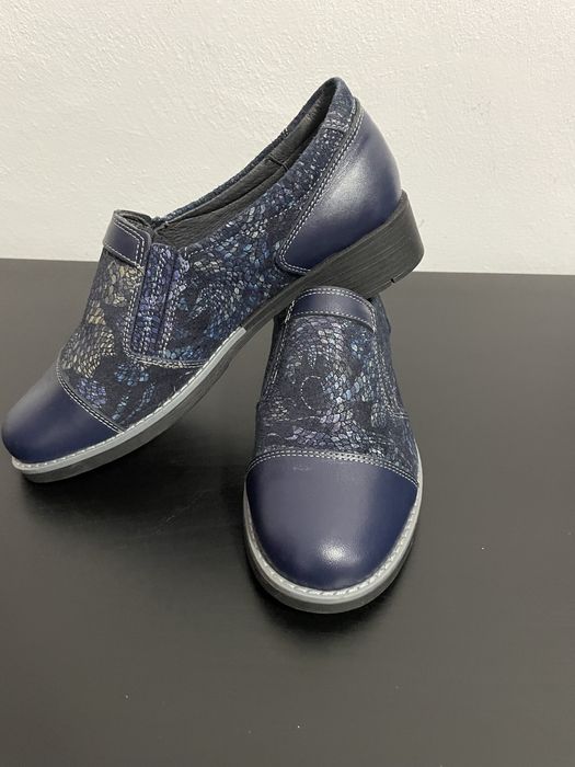 Pantofi dama, din piele, marimea 37(24 cm), bleumarin, noi