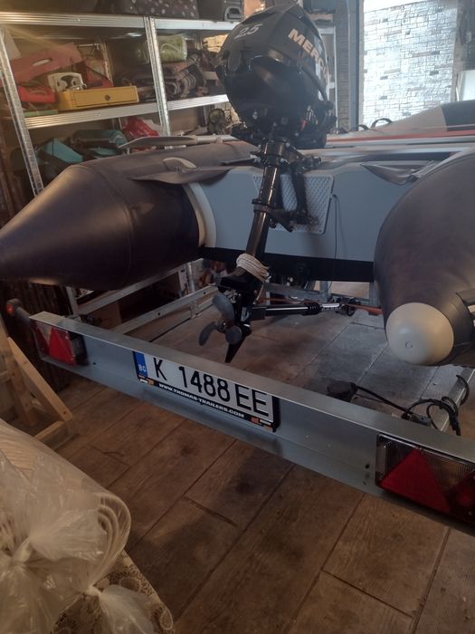 Надуваема лодка Промарин с твърдо дънно