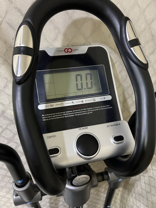 Продам эллиптический тренажор  CD E200