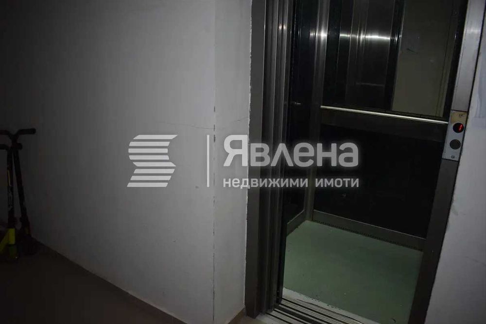 Продава се Тристаен апартамент в София, Център - 119 кв.м за 673 €/кв.м - Снимка #10