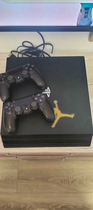 PlayStation 4 Pro 1 tb