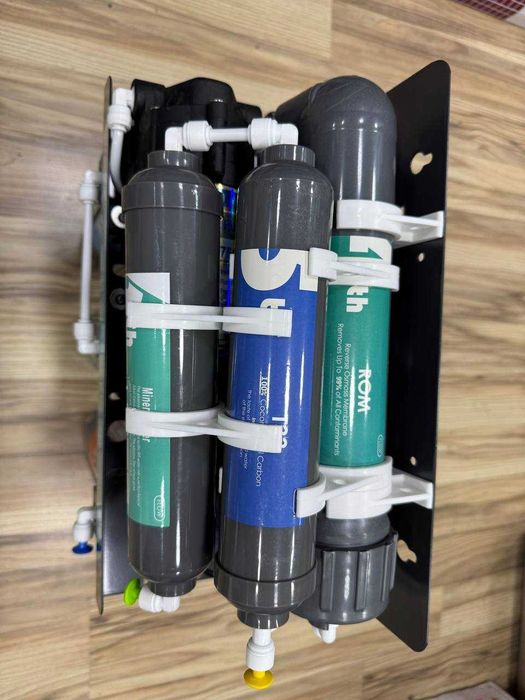 Фильтр обратного осмоса 6 ступеней бак и насос в комплекте