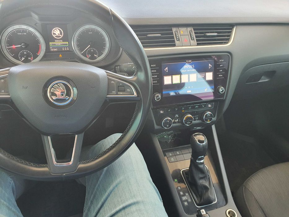 Autoturism Skoda Octavia berlina