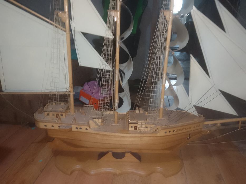 Корабль ручной работы