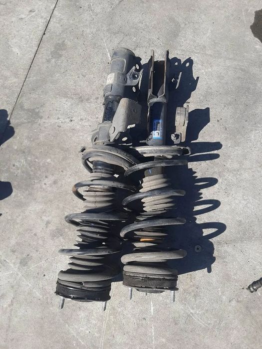 set amortizoare cu arcuri fata  mazda 2 de 1.3b  6480660