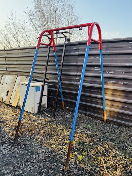 Качели, основа и цепь