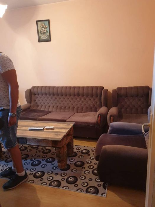 Дава се под наем Двустаен апартамент в Пловдив, Кършияка - 50 кв.м за 300 € - Снимка #1