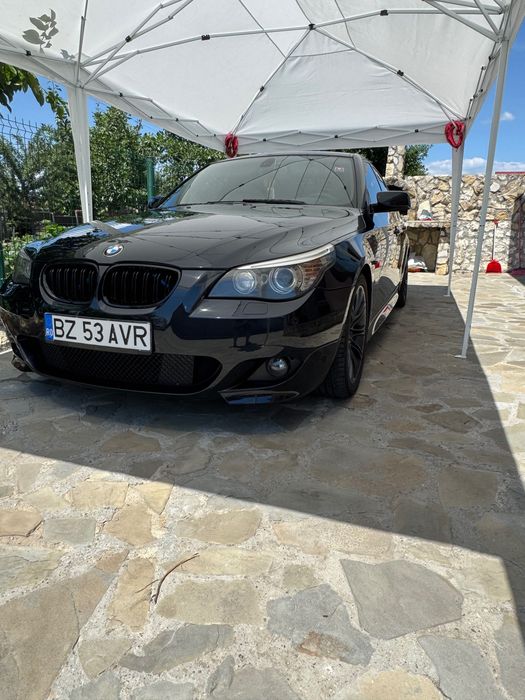 BMW 535  e60.