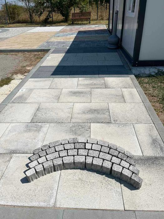 Semmelrock ARTE 8 Сегментен паваж - цвят: светъл гранит