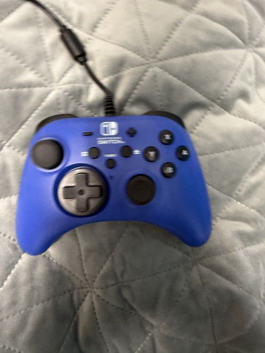 nintendo switch negru cu joy cons+ multe accesorii