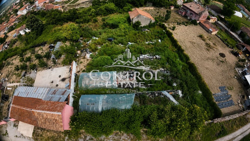 Парцел в Велико Търново, област-с.Драганово площ 1427 цена 14900