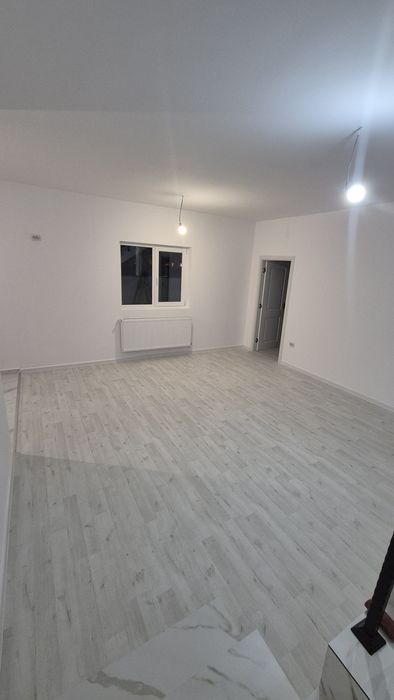 Vanzarw Vila -duplex P+1+M Bragadiru  Crisu repede
