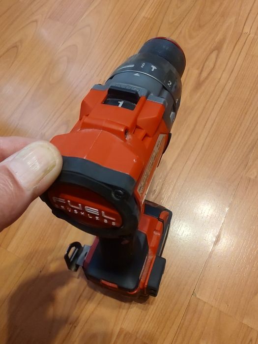Vând milwaukee m18 fpd3